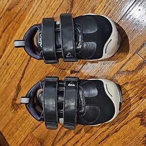 Plae shoes, 9.5 youth, black, silver, blue multicolor sole